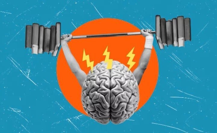 뇌 모양이 역기를 들어 올리는 모습의 일러스트, 뇌에서 번개가 튀어나오고 배경은 파란색과 주황색 원이 있다.